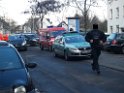 Einsatz Feuerwehr SEK Polizei Koeln Nippes Merheimerstr P077